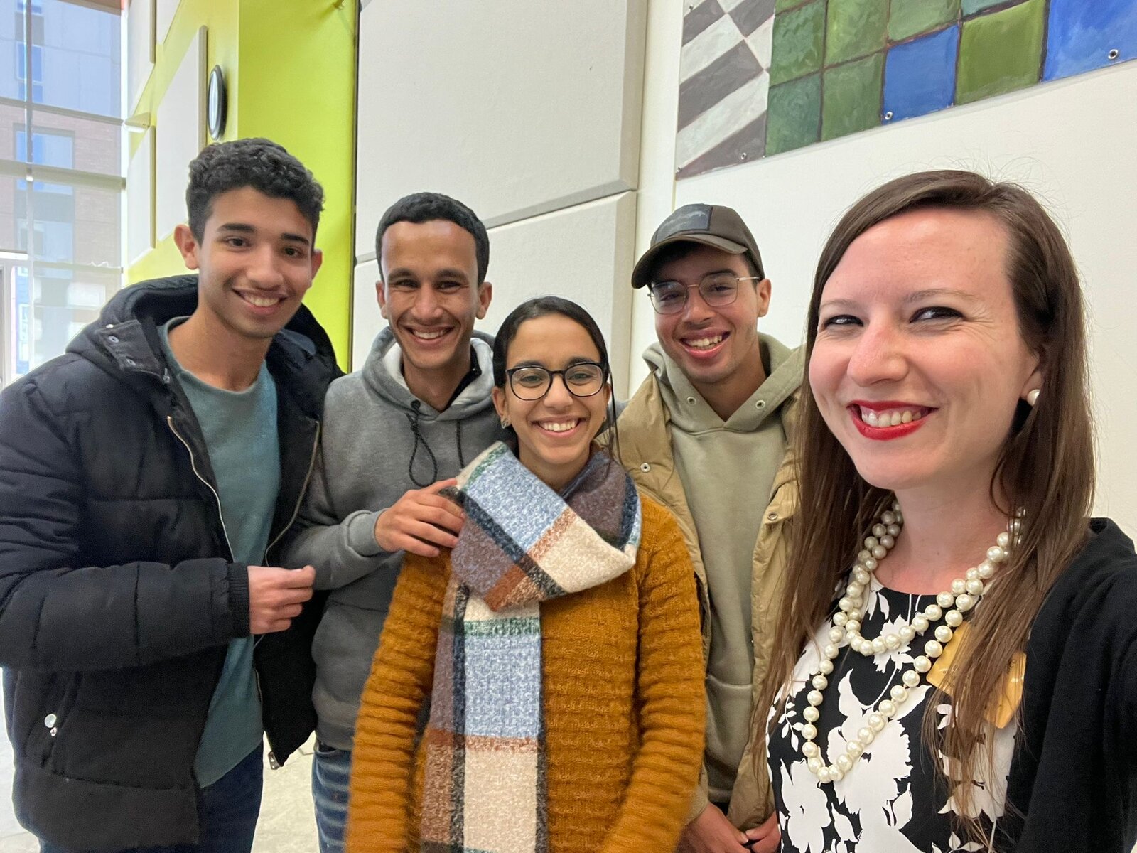 HISUCCESS counselor with students